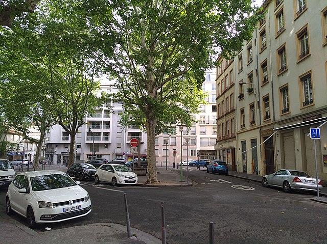 Lyon 7e - Immobilier - CENTURY 21 Le 7 de Cœur - Place_du_Prado