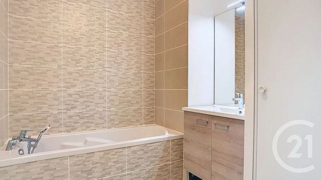 Appartement F2 à louer - 2 pièces - 42.36 m2 - VILLEURBANNE - 69 - RHONE-ALPES - Century 21 Le 7 De Coeur