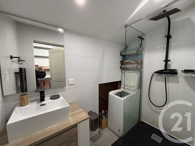 Appartement F1 à louer - 1 pièce - 34.5 m2 - LYON - 69007 - RHONE-ALPES - Century 21 Le 7 De Coeur