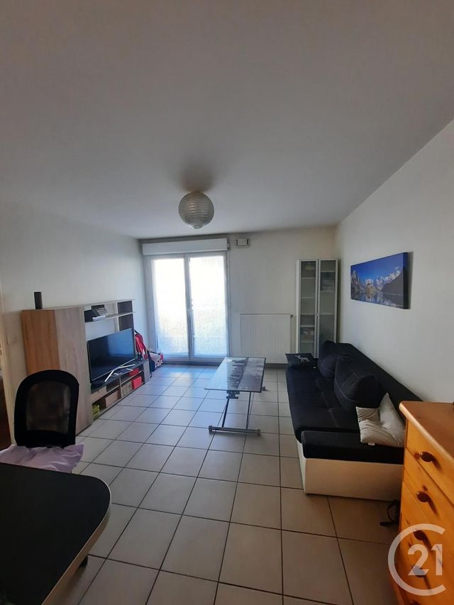 Appartement T2 à louer - 2 pièces - 44.6 m2 - VILLEURBANNE - 69 - RHONE-ALPES - Century 21 Le 7 De Coeur