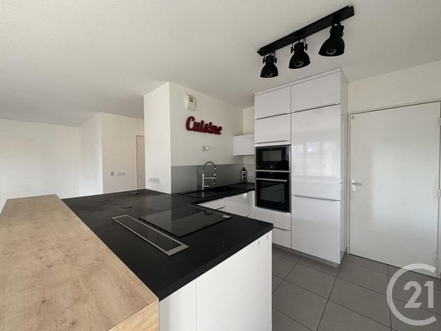 Appartement Duplex à louer - 5 pièces - 94.56 m2 - VILLEURBANNE - 69 - RHONE-ALPES - Century 21 Le 7 De Coeur