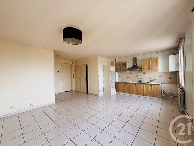 Appartement T3 à louer - 3 pièces - 70.0 m2 - VILLEURBANNE - 69 - RHONE-ALPES - Century 21 Le 7 De Coeur
