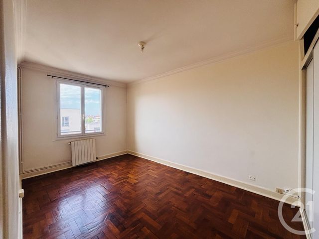 Appartement T3 à louer - 3 pièces - 70.0 m2 - VILLEURBANNE - 69 - RHONE-ALPES - Century 21 Le 7 De Coeur