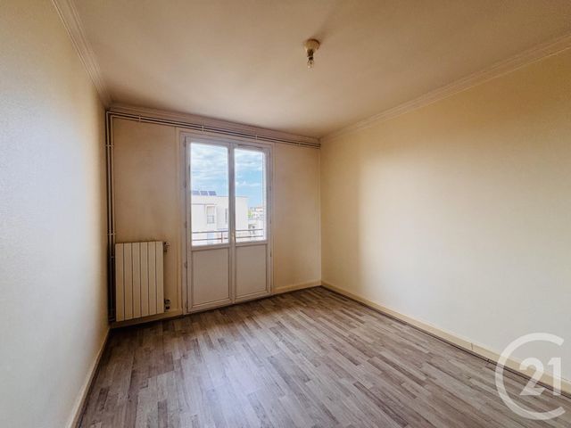 Appartement T3 à louer - 3 pièces - 70.0 m2 - VILLEURBANNE - 69 - RHONE-ALPES - Century 21 Le 7 De Coeur