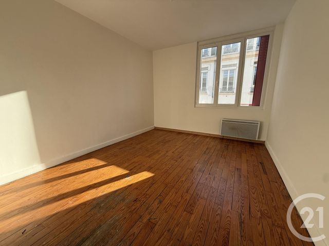 Appartement T2 à louer - 2 pièces - 45.36 m2 - LYON - 69007 - RHONE-ALPES - Century 21 Le 7 De Coeur