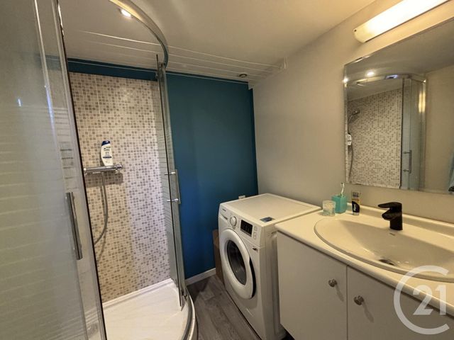 Appartement F2 bis à louer - 2 pièces - 45.0 m2 - ST FONS - 69 - RHONE-ALPES - Century 21 Le 7 De Coeur