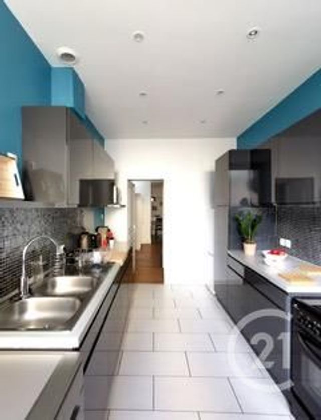 Appartement F3 à louer - 3 pièces - 70.7 m2 - LYON - 69003 - RHONE-ALPES - Century 21 Le 7 De Coeur