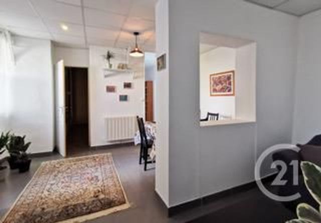 Appartement F3 à louer - 3 pièces - 70.7 m2 - LYON - 69003 - RHONE-ALPES - Century 21 Le 7 De Coeur