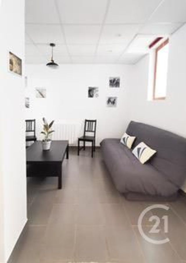 Appartement F3 à louer - 3 pièces - 70.7 m2 - LYON - 69003 - RHONE-ALPES - Century 21 Le 7 De Coeur