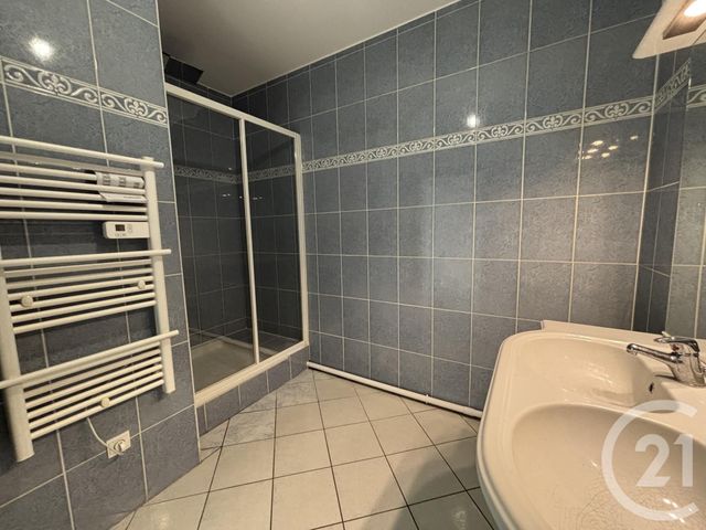 Appartement F3 à louer - 3 pièces - 75.99 m2 - LYON - 69007 - RHONE-ALPES - Century 21 Le 7 De Coeur