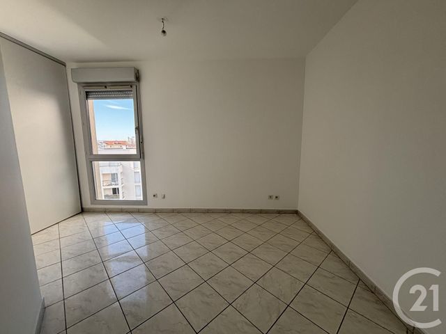 Appartement F3 à louer - 3 pièces - 75.99 m2 - LYON - 69007 - RHONE-ALPES - Century 21 Le 7 De Coeur