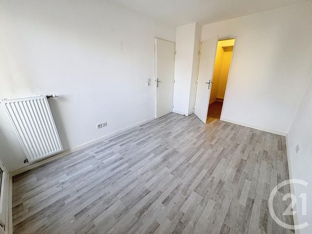 Appartement F2 à louer - 2 pièces - 42.4 m2 - LYON - 69007 - RHONE-ALPES - Century 21 Le 7 De Coeur