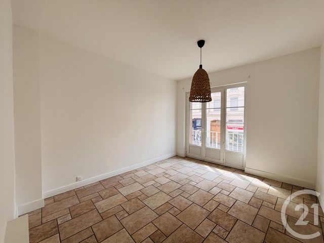 Appartement F3 à louer - 3 pièces - 53.97 m2 - LYON - 69006 - RHONE-ALPES - Century 21 Le 7 De Coeur