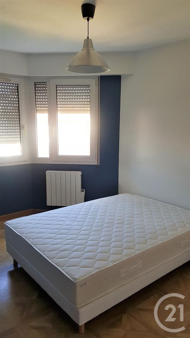 Appartement T3 à louer - 3 pièces - 63.5 m2 - LYON - 69007 - RHONE-ALPES - Century 21 Le 7 De Coeur