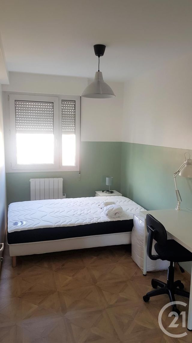 Appartement T3 à louer - 3 pièces - 63.5 m2 - LYON - 69007 - RHONE-ALPES - Century 21 Le 7 De Coeur