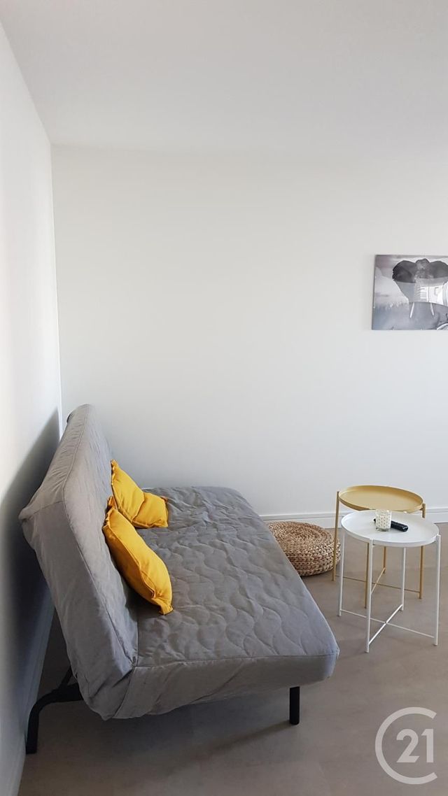 Appartement T3 à louer - 3 pièces - 63.5 m2 - LYON - 69007 - RHONE-ALPES - Century 21 Le 7 De Coeur