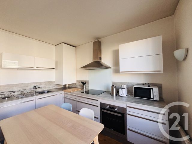Appartement F2 bis à louer - 2 pièces - 51.51 m2 - LYON - 69007 - RHONE-ALPES - Century 21 Le 7 De Coeur