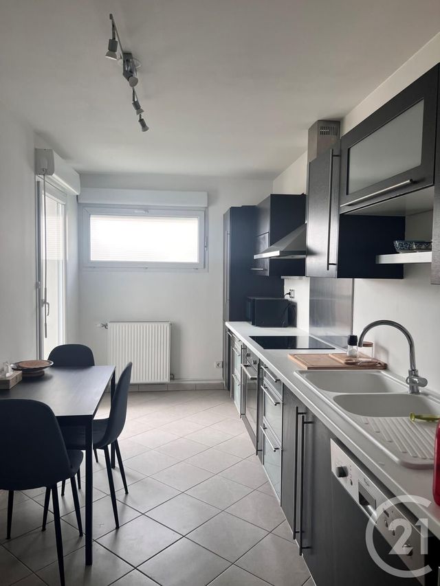 Appartement F3 à louer - 3 pièces - 68.52 m2 - LYON - 69007 - RHONE-ALPES - Century 21 Le 7 De Coeur