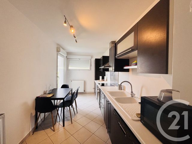Appartement F3 à louer - 3 pièces - 68.52 m2 - LYON - 69007 - RHONE-ALPES - Century 21 Le 7 De Coeur