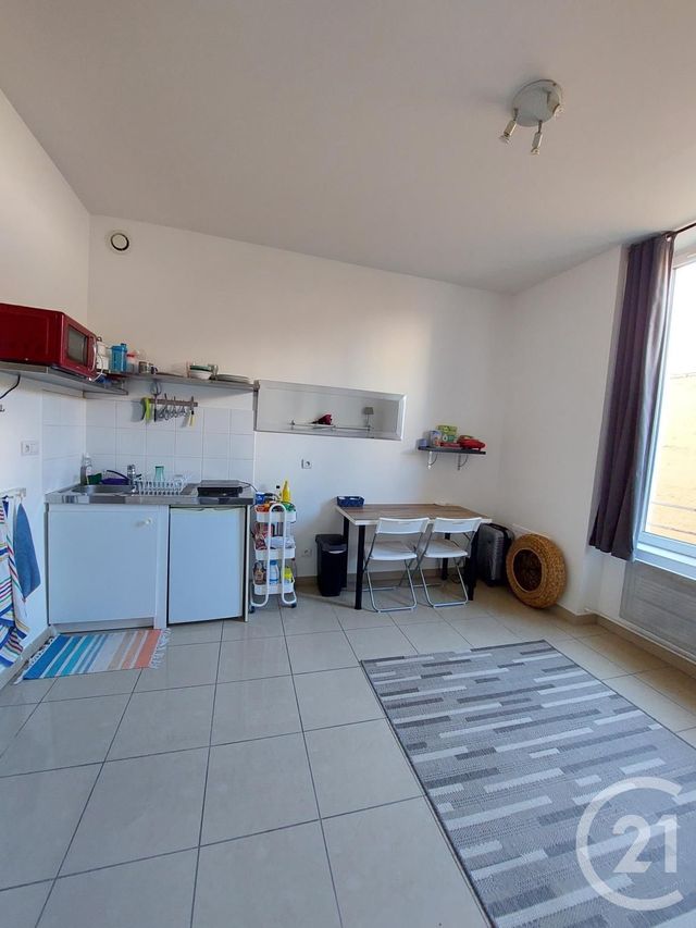 Appartement Studio à louer - 1 pièce - 17.93 m2 - LYON - 69006 - RHONE-ALPES - Century 21 Le 7 De Coeur