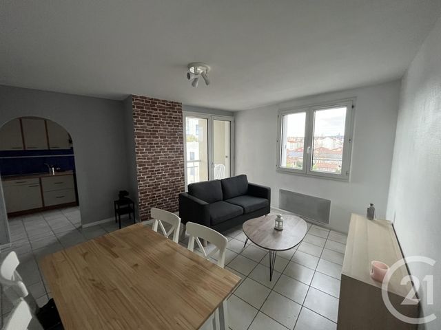 Appartement F2 à louer - 2 pièces - 47.67 m2 - VILLEURBANNE - 69 - RHONE-ALPES - Century 21 Le 7 De Coeur