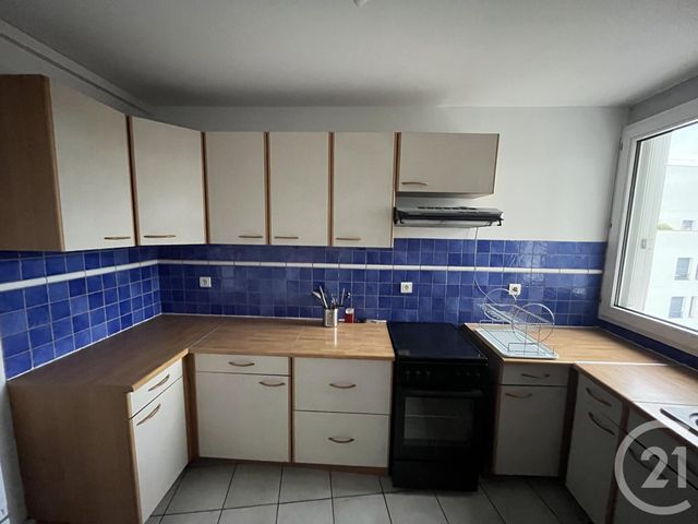 Appartement F2 à louer - 2 pièces - 47.67 m2 - VILLEURBANNE - 69 - RHONE-ALPES - Century 21 Le 7 De Coeur