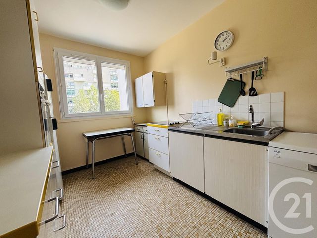 Appartement F4 à louer - 4 pièces - 95.0 m2 - LYON - 69003 - RHONE-ALPES - Century 21 Le 7 De Coeur