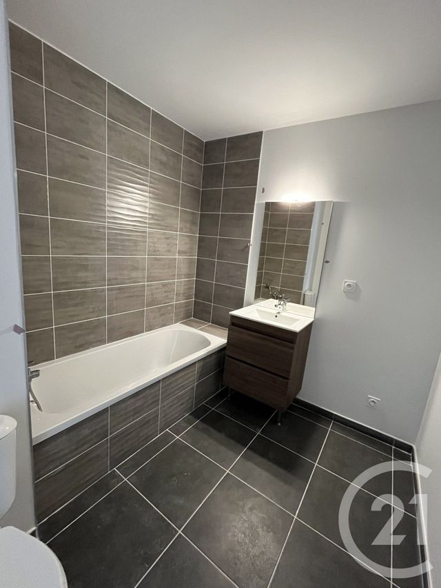 Appartement F2 à louer - 2 pièces - 40.08 m2 - CHASSE SUR RHONE - 38 - RHONE-ALPES - Century 21 Le 7 De Coeur