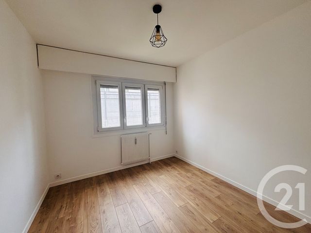Appartement F3 à louer - 3 pièces - 68.48 m2 - VILLEURBANNE - 69 - RHONE-ALPES - Century 21 Le 7 De Coeur