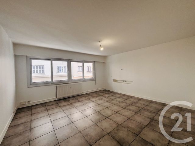 Appartement F3 à louer - 3 pièces - 68.48 m2 - VILLEURBANNE - 69 - RHONE-ALPES - Century 21 Le 7 De Coeur