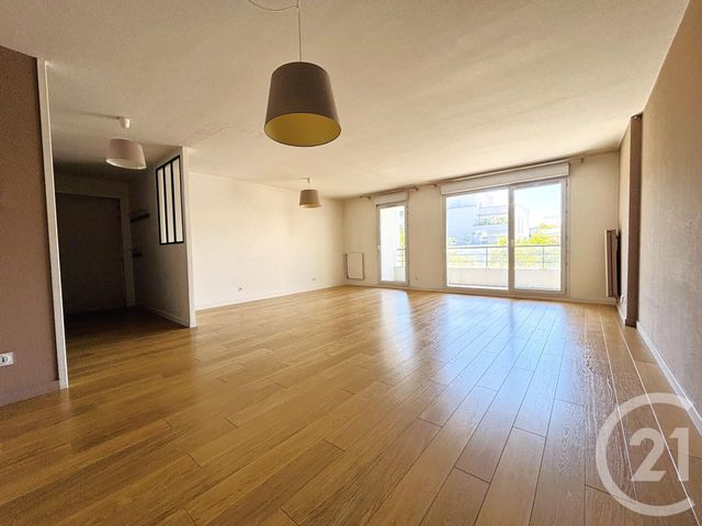 Appartement F4 à louer - 4 pièces - 112.28 m2 - LYON - 69007 - RHONE-ALPES - Century 21 Le 7 De Coeur