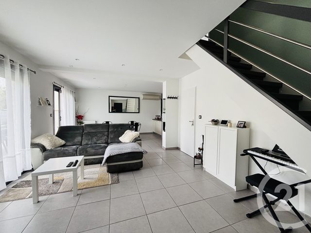 maison à louer - 4 pièces - 90.69 m2 - GENAS - 69 - RHONE-ALPES - Century 21 Le 7 De Coeur