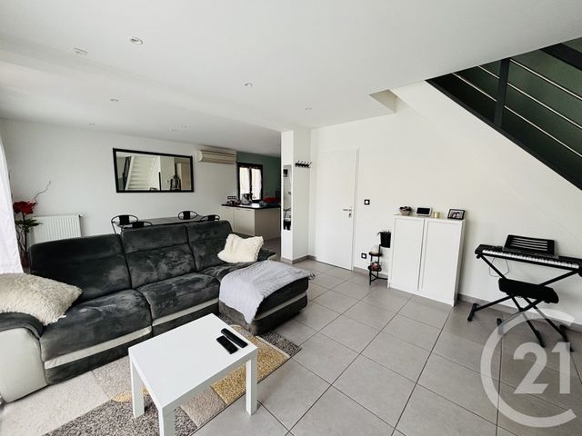 maison à louer - 4 pièces - 90.69 m2 - GENAS - 69 - RHONE-ALPES - Century 21 Le 7 De Coeur