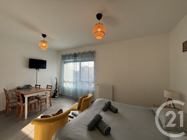 Appartement F1 à louer - 1 pièce - 29.5 m2 - VENISSIEUX - 69 - RHONE-ALPES - Century 21 Le 7 De Coeur