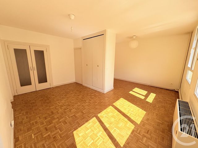 Appartement T1 à louer - 1 pièce - 37.82 m2 - GENAY - 69 - RHONE-ALPES - Century 21 Le 7 De Coeur