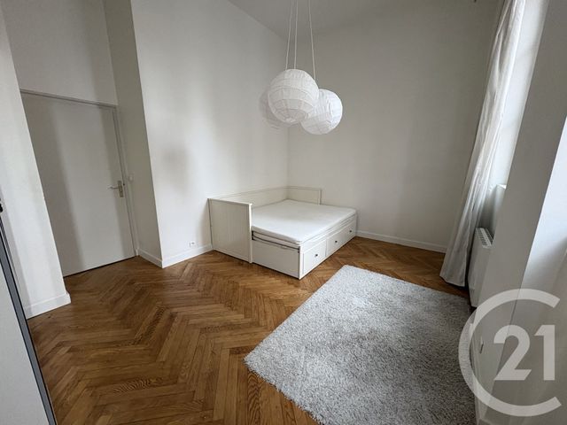Appartement T2 à louer - 3 pièces - 56.86 m2 - LYON - 69007 - RHONE-ALPES - Century 21 Le 7 De Coeur