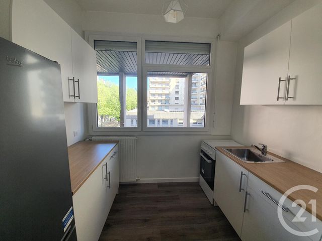 Appartement T2 à louer - 2 pièces - 39.23 m2 - LYON - 69003 - RHONE-ALPES - Century 21 Le 7 De Coeur