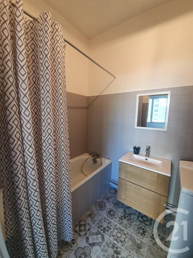 Appartement T2 à louer - 2 pièces - 39.23 m2 - LYON - 69003 - RHONE-ALPES - Century 21 Le 7 De Coeur