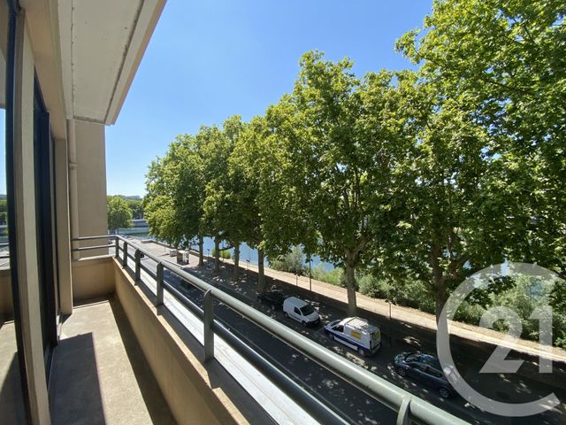Appartement F3 à louer - 3 pièces - 72.37 m2 - LYON - 69004 - RHONE-ALPES - Century 21 Le 7 De Coeur