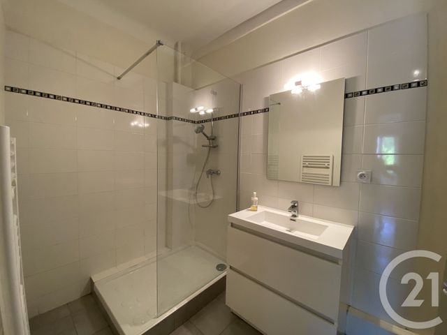 Appartement F3 à louer - 3 pièces - 72.37 m2 - LYON - 69004 - RHONE-ALPES - Century 21 Le 7 De Coeur