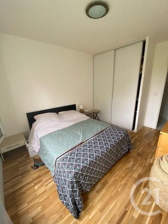 Appartement T2 à louer - 2 pièces - 49.73 m2 - VILLEURBANNE - 69 - RHONE-ALPES - Century 21 Le 7 De Coeur