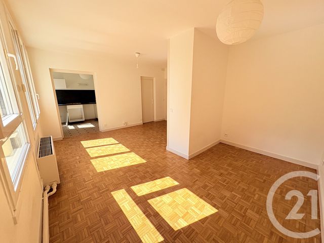 Appartement T1 à louer - 1 pièce - 37.82 m2 - GENAY - 69 - RHONE-ALPES - Century 21 Le 7 De Coeur