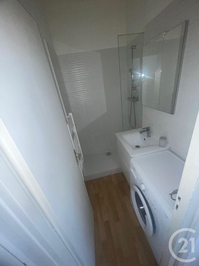 Appartement F1 à louer - 1 pièce - 31.41 m2 - LYON - 69007 - RHONE-ALPES - Century 21 Le 7 De Coeur