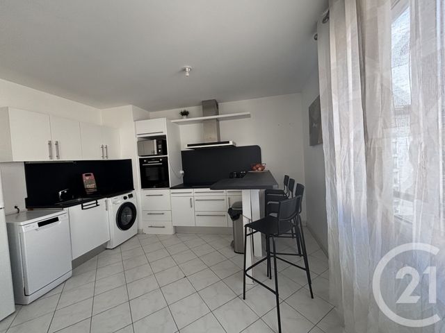 Appartement à louer - 2 pièces - 42.54 m2 - VILLEURBANNE - 69 - RHONE-ALPES - Century 21 Le 7 De Coeur