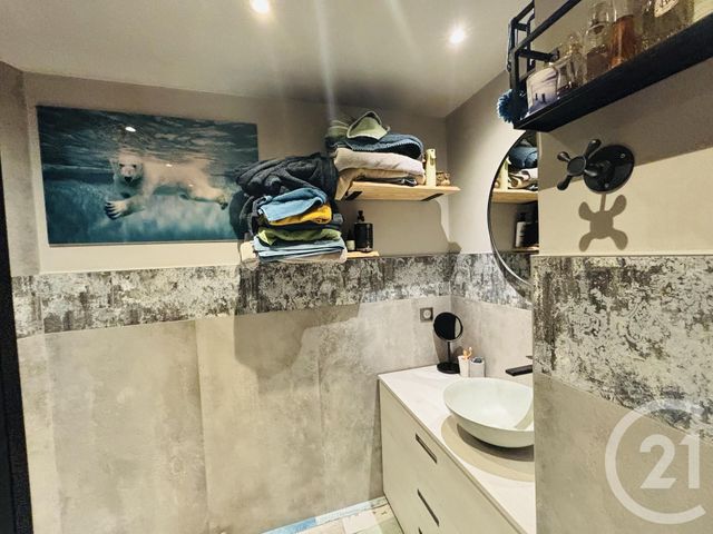 Appartement F4 à louer - 4 pièces - 86.18 m2 - LYON - 69007 - RHONE-ALPES - Century 21 Le 7 De Coeur