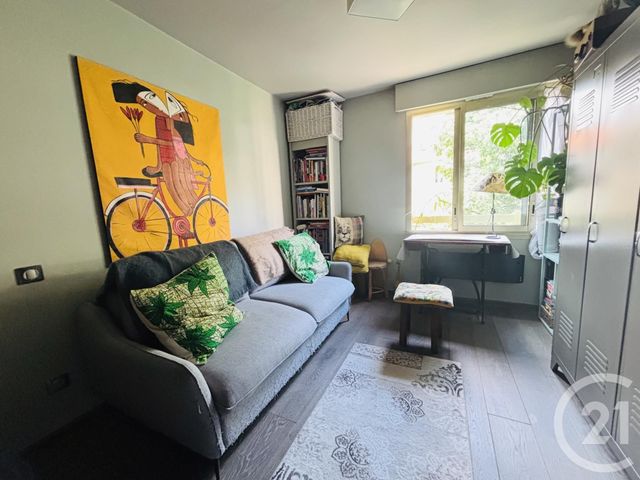 Appartement F4 à louer - 4 pièces - 86.18 m2 - LYON - 69007 - RHONE-ALPES - Century 21 Le 7 De Coeur