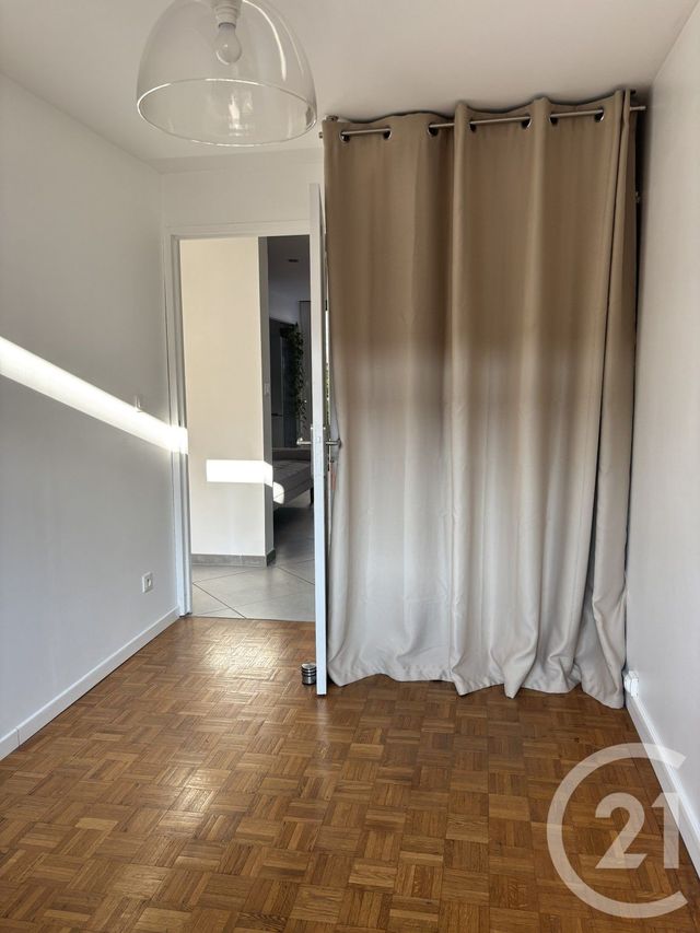 Appartement F2 bis à louer - 2 pièces - 54.82 m2 - VILLEURBANNE - 69 - RHONE-ALPES - Century 21 Le 7 De Coeur