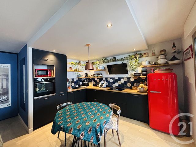 Appartement F4 à louer - 4 pièces - 86.18 m2 - LYON - 69007 - RHONE-ALPES - Century 21 Le 7 De Coeur