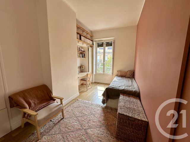 Appartement F3 à louer - 3 pièces - 75.5 m2 - LYON - 69007 - RHONE-ALPES - Century 21 Le 7 De Coeur