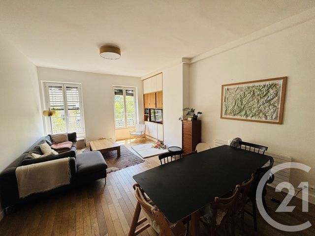 Appartement F3 à louer - 3 pièces - 75.5 m2 - LYON - 69007 - RHONE-ALPES - Century 21 Le 7 De Coeur